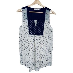 Black Rainn Sleeveless Blouse with Navy and Cream Pattern